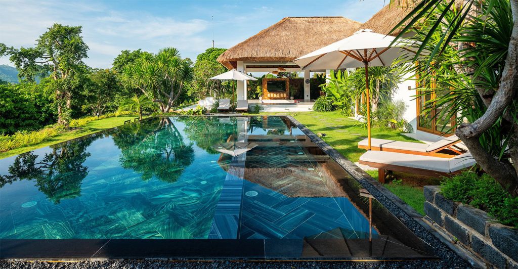 Villa Lâm Đồng 3 phòng ngủ tại Lâm Đồng Tropical Villas sở hữu hồ bơi vô cực riêng biệt. Villa Lâm Đồng 3 phòng ngủ tại Lâm Đồng Tropical Villas sở hữu hồ bơi vô cực riêng biệt.
